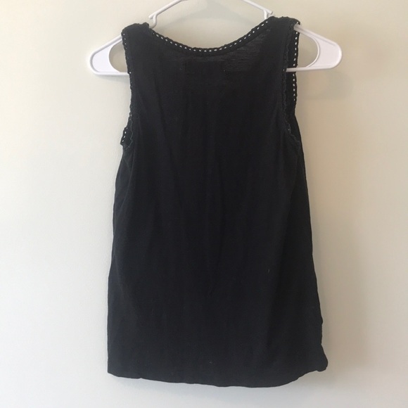 BLACK TOP WITH LACE DETAILS - Picture 4 of 4